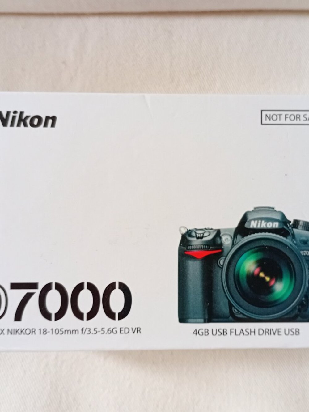 Nikon D7000 4GB USB Flash Drive NEW in box